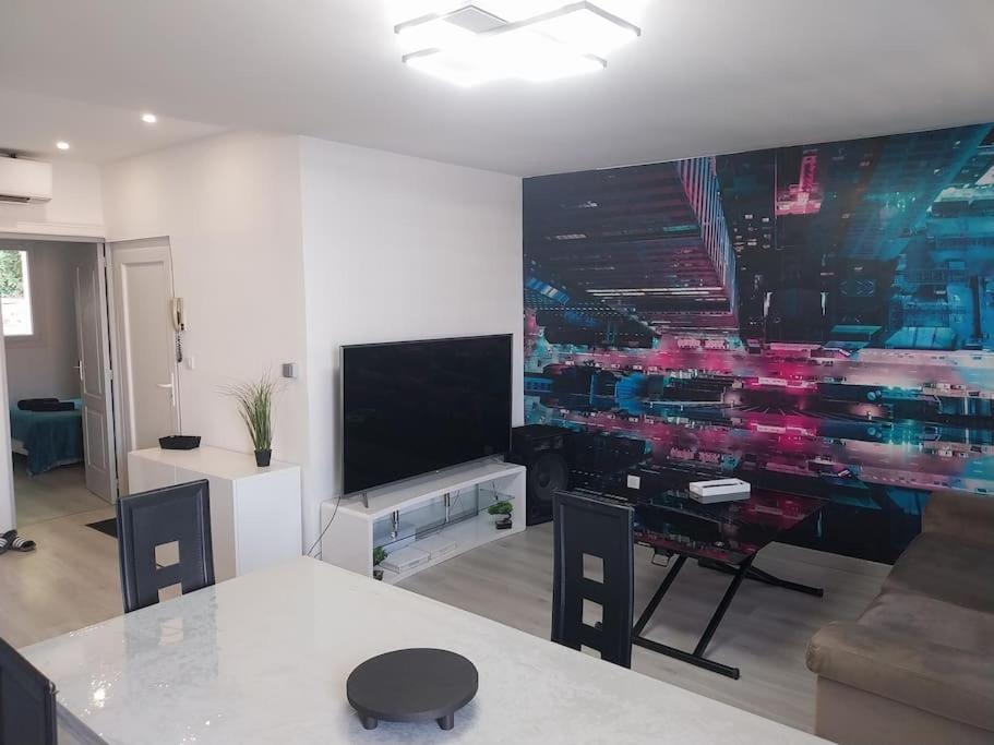 Appartement Sandonato Clermont-lʼHérault Exteriör bild